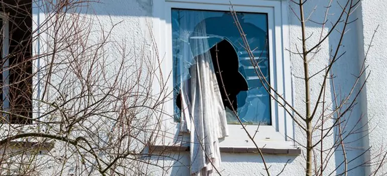 Storm Window Installation Contractors in Key West, FL